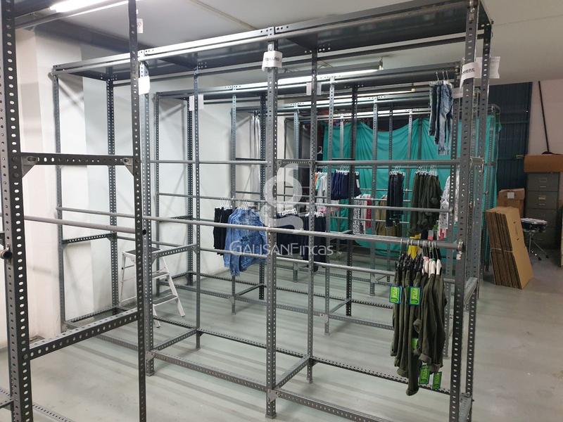 Foto aa58bcce-f393-43dd-aa9f-56cdef586b5b. Local comercial a Riera Cornellà de Llobregat