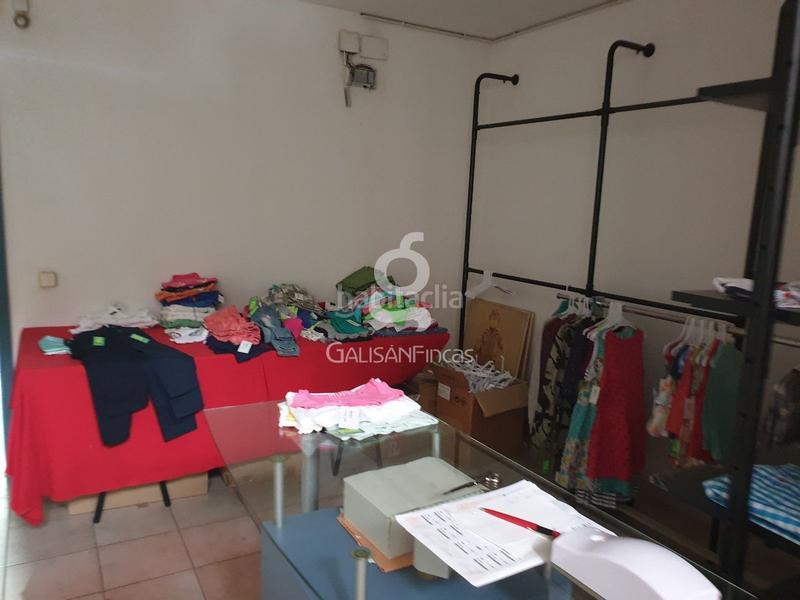 Foto aed5f3be-3ea4-4d9c-be45-19ff40771bbe. Local comercial a Riera Cornellà de Llobregat