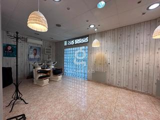 Location Local commercial  Jacinto guerrero. En cornellà de llobregat