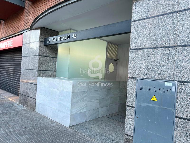 Foto 9a14d7ff-be9d-4006-a88c-937997942a0b. Car parking in Almeda - El Corte Inglés Cornellà de Llobregat