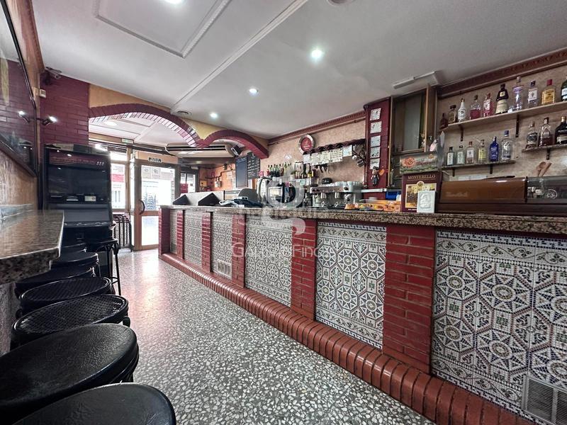 Foto 19fd73ca-f49a-4a3b-80a7-23ca14f6e729. Trapasso locale commerciale in Les Planes Sant Joan Despí