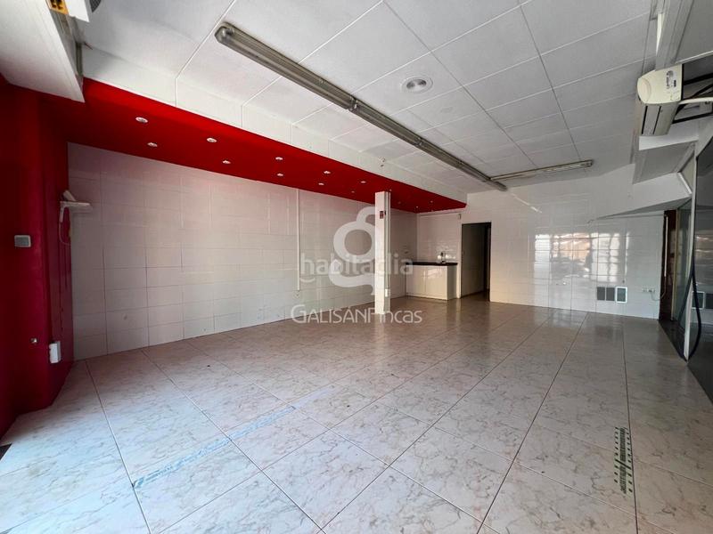 Foto 4449df2e-6b92-4f3c-b357-8fe6f0a487a0. Locale commerciale in La Gavarra Cornellà de Llobregat