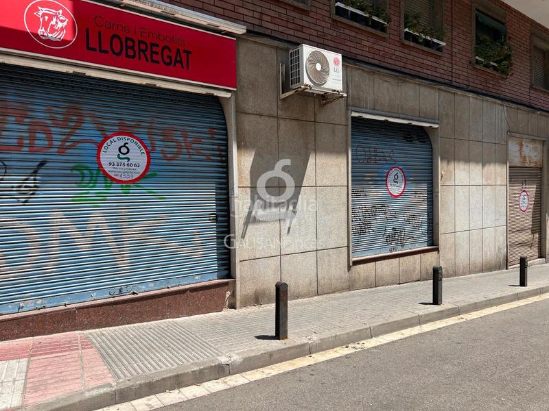 Foto d9c1dca0-3814-435a-b175-ab238dc0d2d0. Locale commerciale in La Gavarra Cornellà de Llobregat
