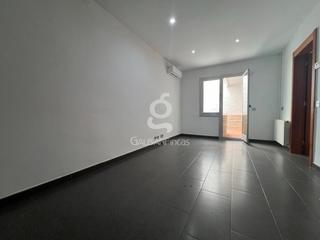 Appartement  Campfasso. Disfruta de cornellà desde tu propia terraza piso único!
