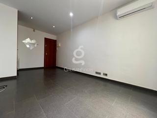 Pis  Campfasso. Disfruta de cornellà desde tu propia terraza piso único!