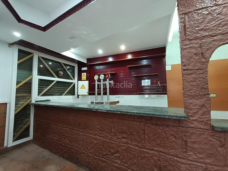 Foto bbb1554b-5c5b-4a19-8aa0-1d14437aba73. Alquiler local comercial bar recien reformado en Sagnier-Plaça de Catalunya Prat de Llobregat (El)