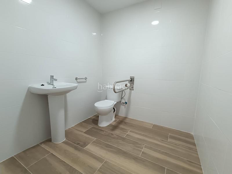 Foto 534535e7-8953-43c7-8b14-64435350c7c5. Lloguer local comercial a Sagnier-Plaça de Catalunya Prat de Llobregat (El)