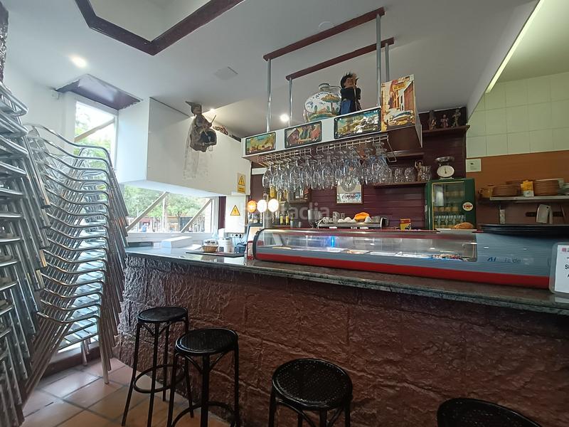 Foto 9dc47d6a-6b22-4dac-814c-347e28276a39. Location local commercial dans Sagnier-Plaça de Catalunya Prat de Llobregat (El)