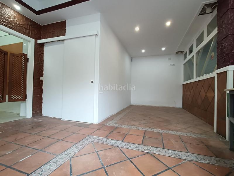 Foto d6ed4480-0d1b-435f-978d-cd7286e3ac50. Location local commercial dans Sagnier-Plaça de Catalunya Prat de Llobregat (El)