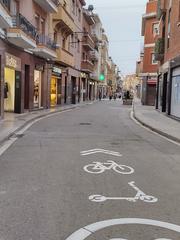 Local commercial  Carrer d'ignasi iglesias. Amplio local en venta