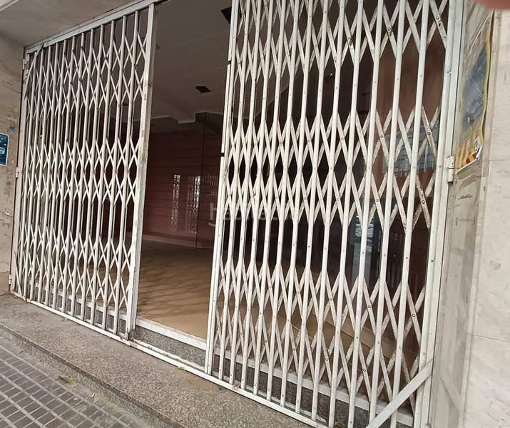 Foto c2ae3db8-f8e4-41bc-a156-084d1453a450. Location local commercial dans Estruch-Eixample Prat de Llobregat (El)