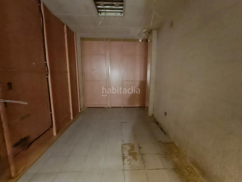 Foto cc786539-9a62-45f4-b9b5-6ba323c35be9. Location local commercial dans Estruch-Eixample Prat de Llobregat (El)