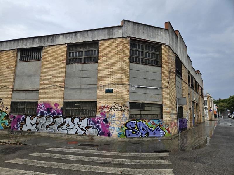 Foto 7a8a419e-8f10-484b-b2da-bee5391a974f. Industrial building in Centre-Cordelles Cerdanyola del Vallès