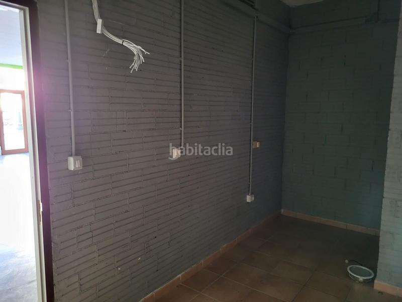 Foto 1f1c8cb2-86a6-4ef0-912a-24bdb3ef8903. Lloguer local comercial a Solsona