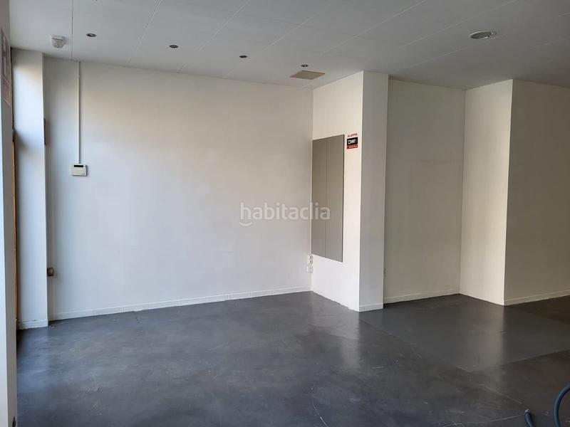 Foto 473cf92a-a750-4bc7-b090-5298e2bf7272. Lloguer local comercial a Solsona