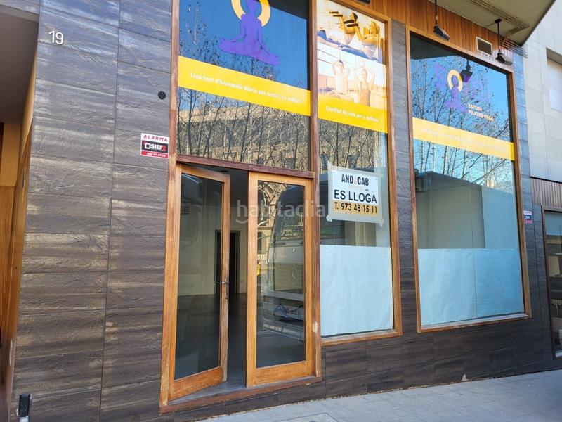 Foto 8c8751c2-b975-4a59-a598-6584e6036f29. Lloguer local comercial a Solsona