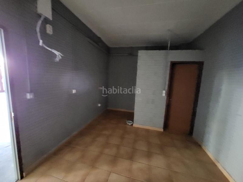Foto de35c8f5-e900-423c-9334-ebdff675f5ec. Lloguer local comercial a Solsona