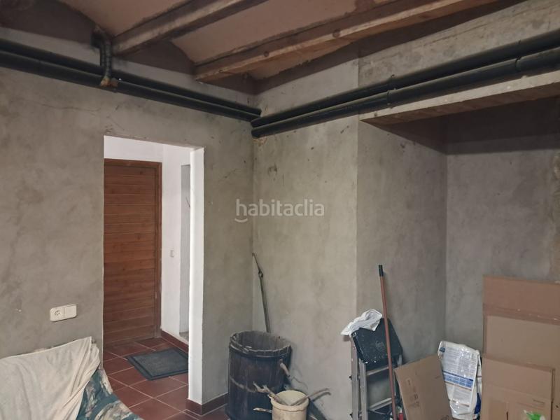 Foto ffeb38b1-eb75-4f72-b7c9-77600252cc0f. Masía casa casco antiguo de sanaja. en Sanaüja