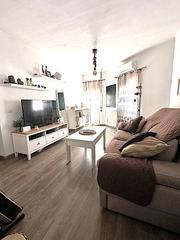 Appartement dans Carrer de l'olivera de sistrells 13. Piso  exterior en zona  muy tranquila  55m2 utiles, 2 hab, ascen