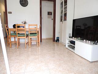 Appartement dans Carrer de sirius 2. Bonito piso de 66m2, 3hab, balcon, sin ascensor