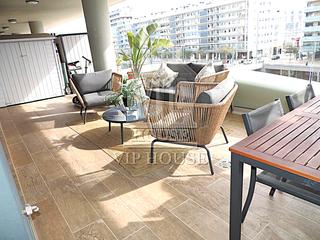 Appartement dans Carrer de la indstria 312. Espectacular pisazo de 146m2 con terraza + parking, junto canal