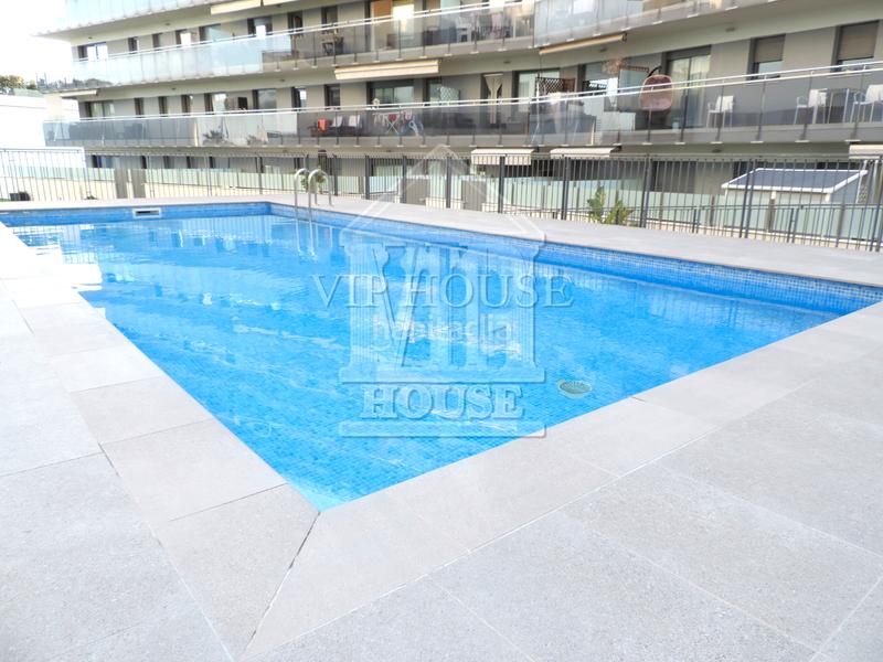 Foto 0755699e-7b05-4d89-a936-9f3709b8f79e. Piso en carrer d'eduard maristany 227 estupendo piso en primera línea de mar de 3 hab. 96m2 construidos en Badalona