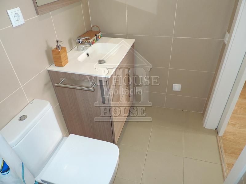 Foto 84e3858f-3315-4608-b215-22595a6cb962. Piso en carrer d'eduard maristany 227 estupendo piso en primera línea de mar de 3 hab. 96m2 construidos en Badalona