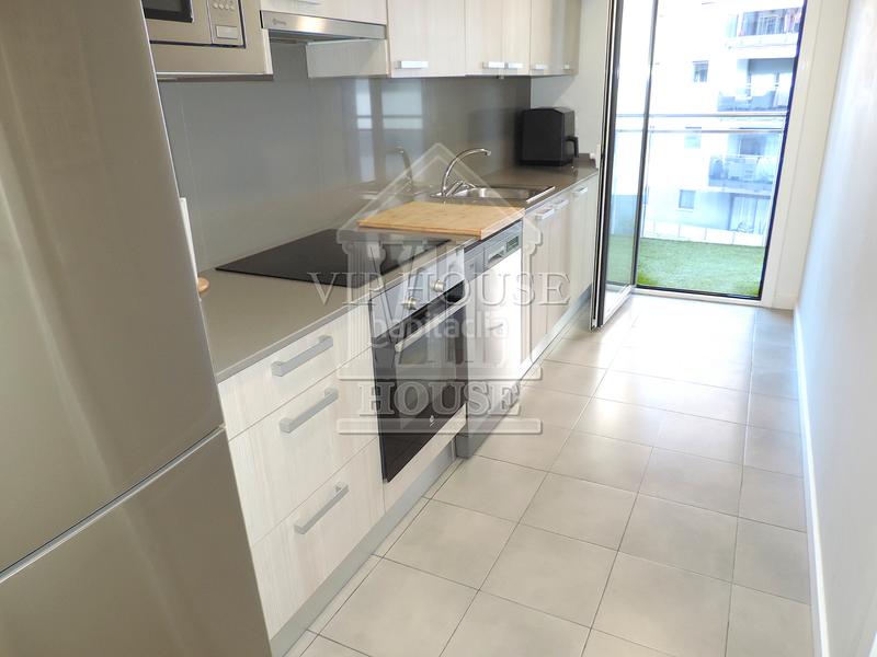 Foto a7cb2e18-3a6f-469e-8a36-58d033aa7182. Piso en carrer d'eduard maristany 227 estupendo piso en primera línea de mar de 3 hab. 96m2 construidos en Badalona