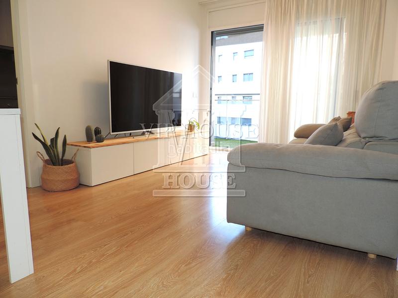Foto b43bb1b4-d938-431a-a396-8efc1efe96b7. Piso en carrer d'eduard maristany 227 estupendo piso en primera línea de mar de 3 hab. 96m2 construidos en Badalona