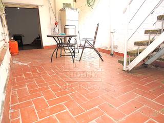 Casa a Carrer de carles i 48. Estupenda oportunidad de casa para actualizar a tu gusto en el b