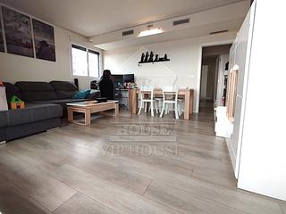 Appartement à Carrer de la indústria 312. Precioso piso en el edificio emblematico del canal de badalona