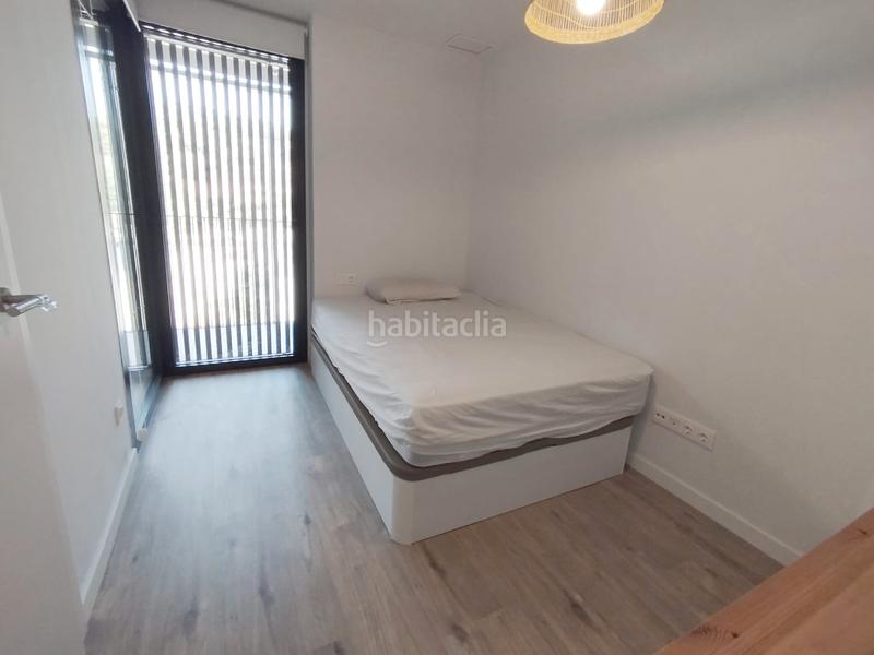 Foto 05167bad-5261-4a3e-b211-81fc50d27058. Pis a carrer del Manresà 31 a Manresà Badalona