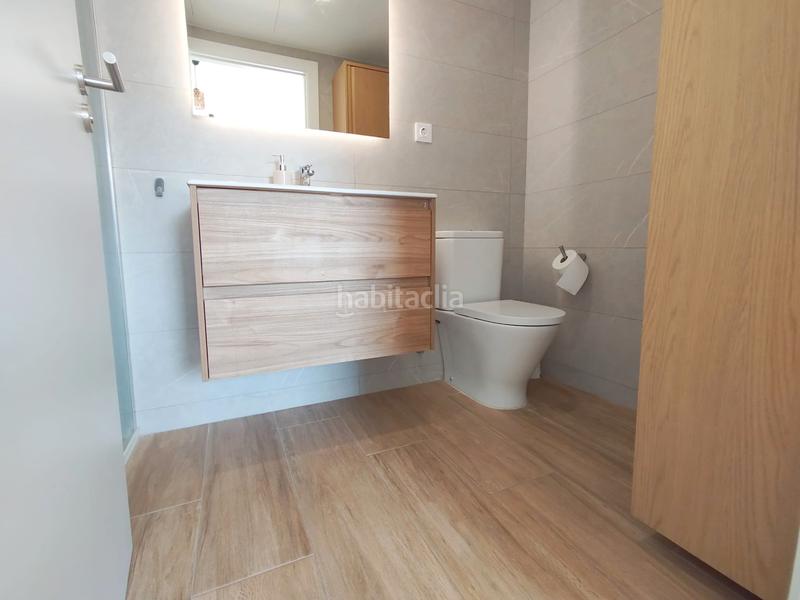 Foto 45069e3c-922a-49ce-b5d4-aeaa15298b81. Pis a carrer del Manresà 31 a Manresà Badalona