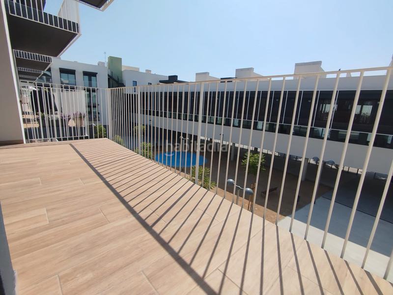 Foto a615e4bf-2479-499c-aaaa-bec7f56aa68a. Pis a carrer del Manresà 31 a Manresà Badalona