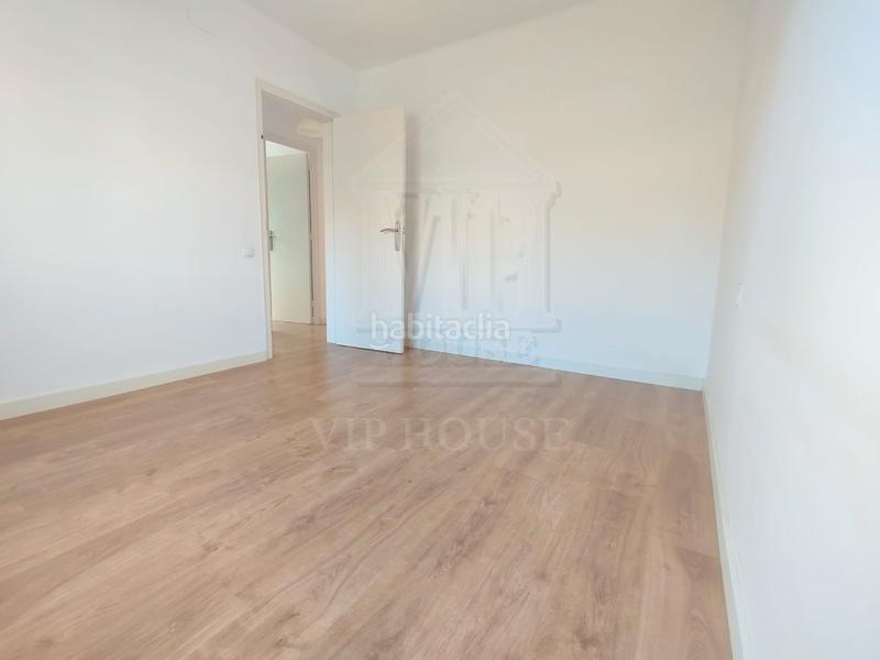 Foto 501a7fa9-0de7-41ca-ae21-cbded8dfe287. Piso en passeig de la vilesa 56 estupendo piso de 72m2, 3hab, terraza, soleado en Tiana