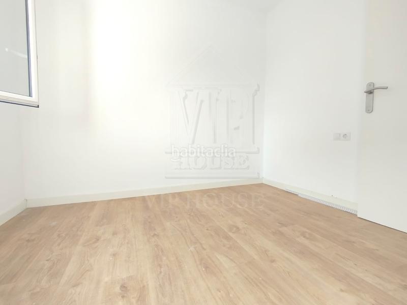 Foto e8c8e240-2276-42bc-b3ce-a4bfd51c4356. Piso en passeig de la vilesa 56 estupendo piso de 72m2, 3hab, terraza, soleado en Tiana