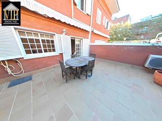 Chalet  Avinguda de martí pujol 671. Precioso chalet adosado 195m2 construidos, gran terraza, parking