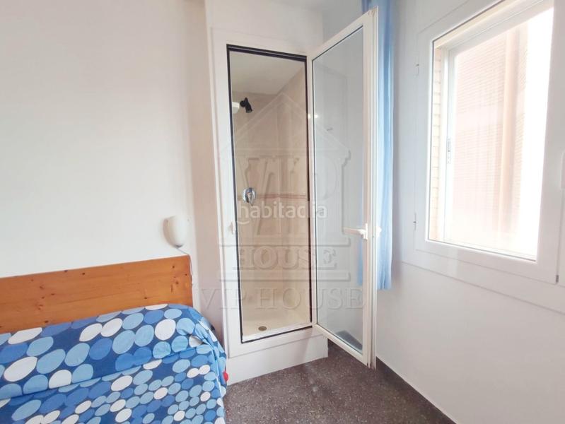 Foto e4daaf65-9c87-4a1a-984a-67fc93cb2461. Pis a avinguda de martí pujol 303 a Centre Badalona