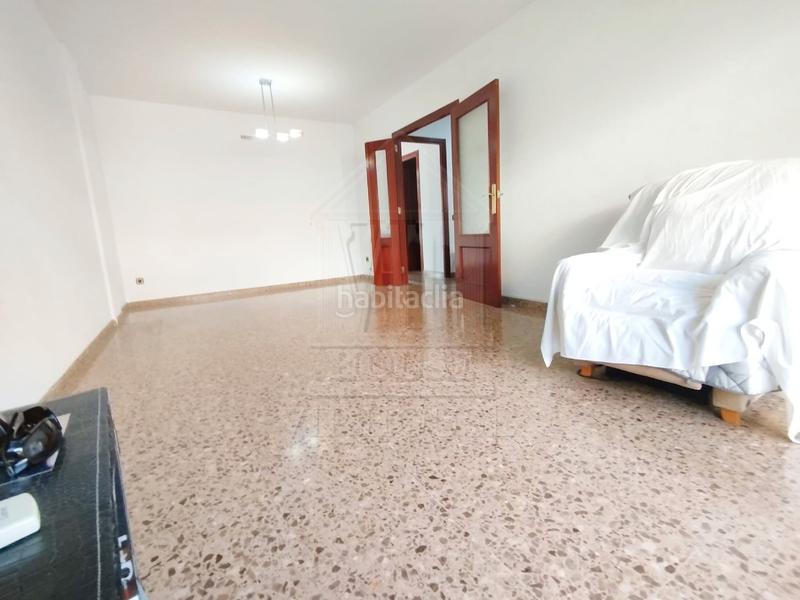 Foto 1d11ff9c-d2d5-447a-82d0-b123e9d2a600. Pis a carrer de baldomer solà 30 a Progrés - Pep Ventura Badalona