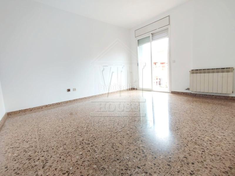 Foto 915e34d4-a9dd-4318-9bfb-d06e8faf7b44. Pis a carrer de baldomer solà 30 a Progrés - Pep Ventura Badalona