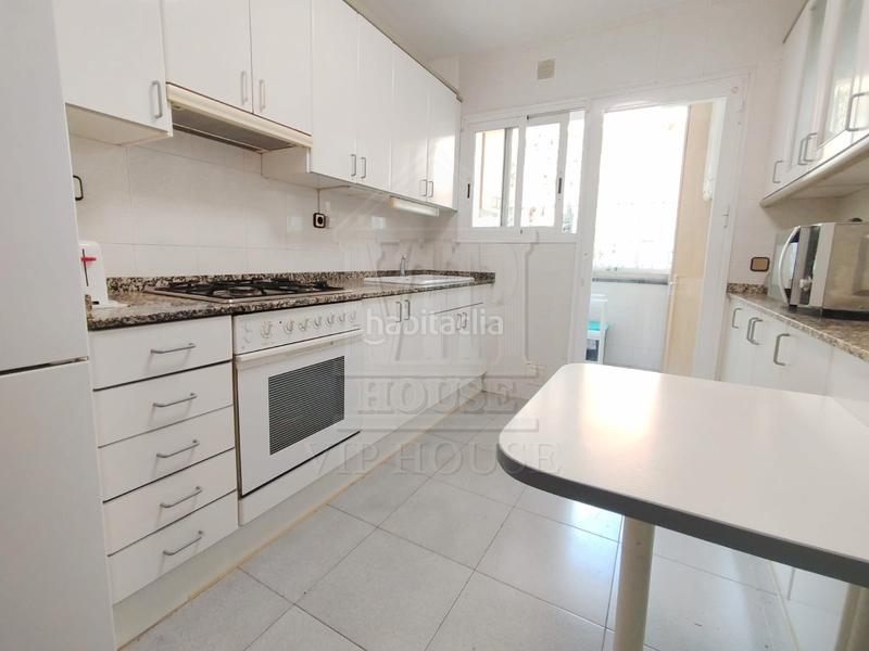 Foto cf79a4f8-2771-4a77-80e7-c77a85d5debd. Pis a carrer de baldomer solà 30 a Progrés - Pep Ventura Badalona