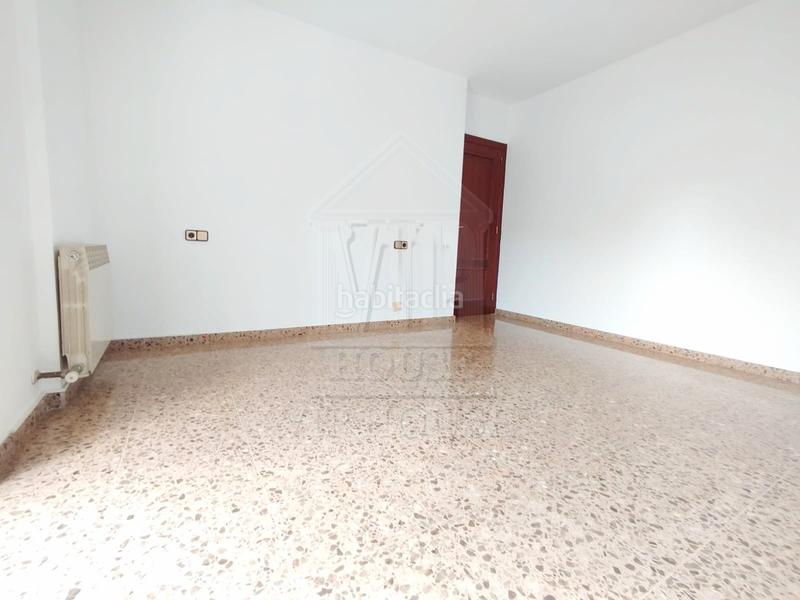 Foto e410c9cb-8d14-4a7c-ac5a-f96a41354833. Pis a carrer de baldomer solà 30 a Progrés - Pep Ventura Badalona