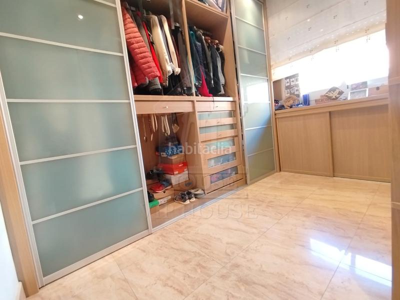 Foto 10c9187d-dde0-4a44-994d-f8dc91d88f46. Piso en carrer de barberà 75 espectacular piso en cerdanyola del valles en Cerdanyola del Vallès