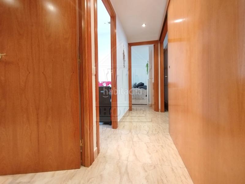 Foto 17c24f98-edd8-4865-96a2-6ae62b8a2316. Piso en carrer de barberà 75 espectacular piso en cerdanyola del valles en Cerdanyola del Vallès