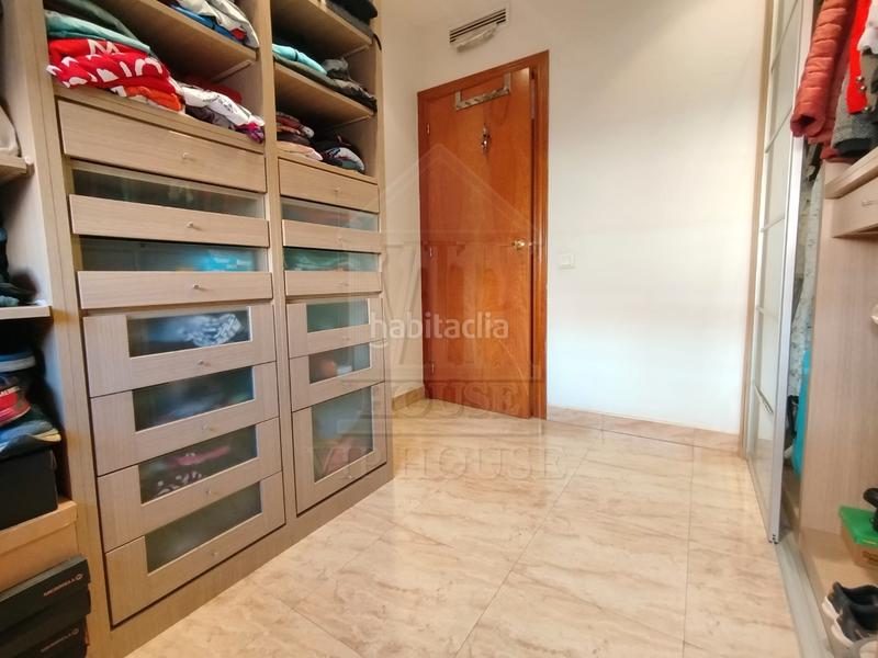 Foto 9bdbe985-ae1d-44e8-ac22-9dc1291edde6. Piso en carrer de barberà 75 espectacular piso en cerdanyola del valles en Cerdanyola del Vallès