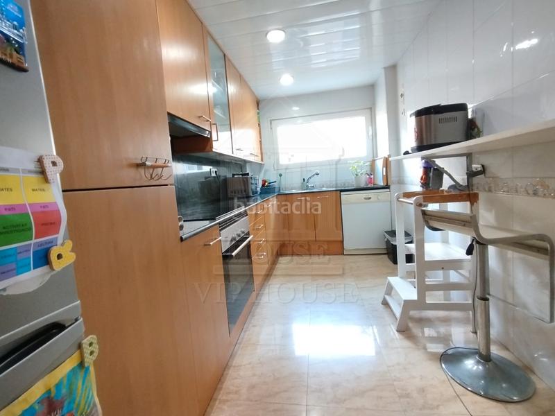 Foto ba4af0a2-ac65-4a71-8dc2-ee07ad565f1a. Piso en carrer de barberà 75 espectacular piso en cerdanyola del valles en Cerdanyola del Vallès