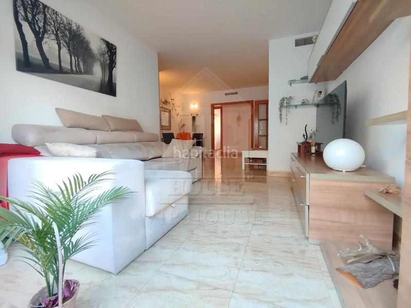 Foto e75ca39a-bc21-475b-a952-ad1520dee95c. Piso en carrer de barberà 75 espectacular piso en cerdanyola del valles en Cerdanyola del Vallès