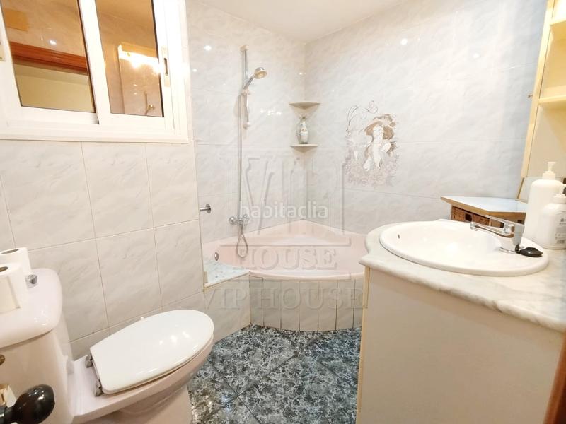 Foto 0faebb87-4eaa-4ffb-a850-b60aae4021ef. Appartamento in passatge milà i fontanals 19 in Sant Crist Badalona