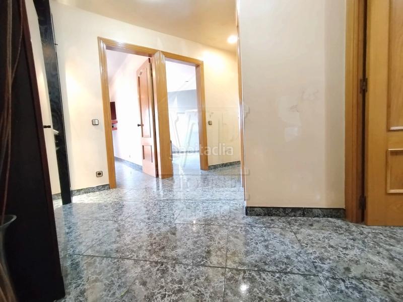 Foto 2a6df81a-f980-45b0-925e-045f8ddd09c6. Appartamento in passatge milà i fontanals 19 in Sant Crist Badalona