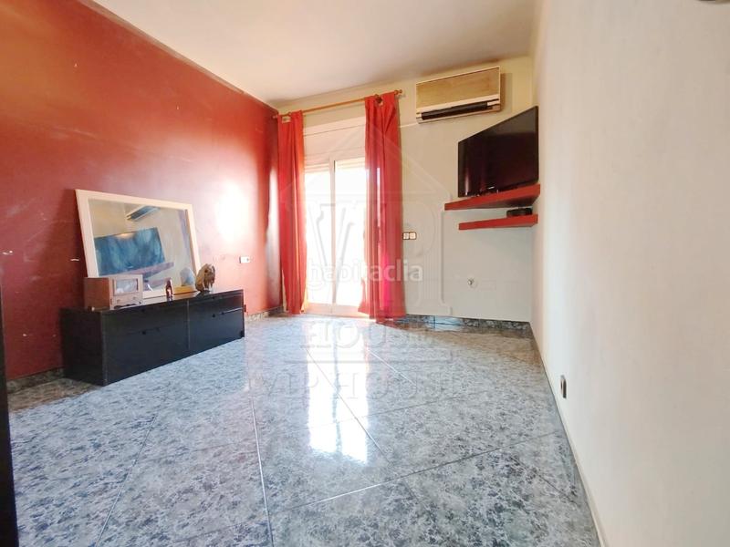 Foto 641be9e1-da9d-4190-ace4-47f3fe9c0905. Appartamento in passatge milà i fontanals 19 in Sant Crist Badalona